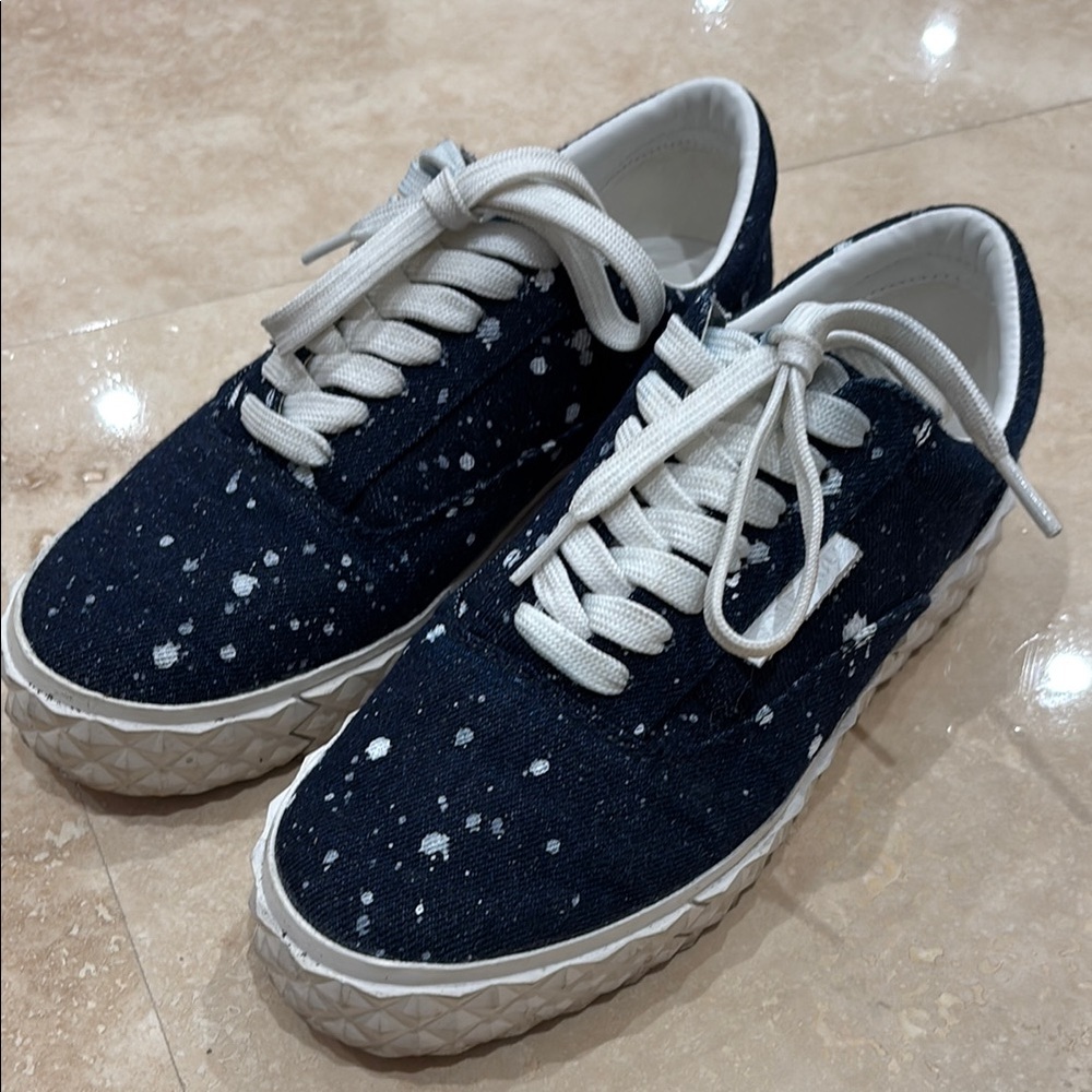Kendall & Kylie Navy and White Sneakers